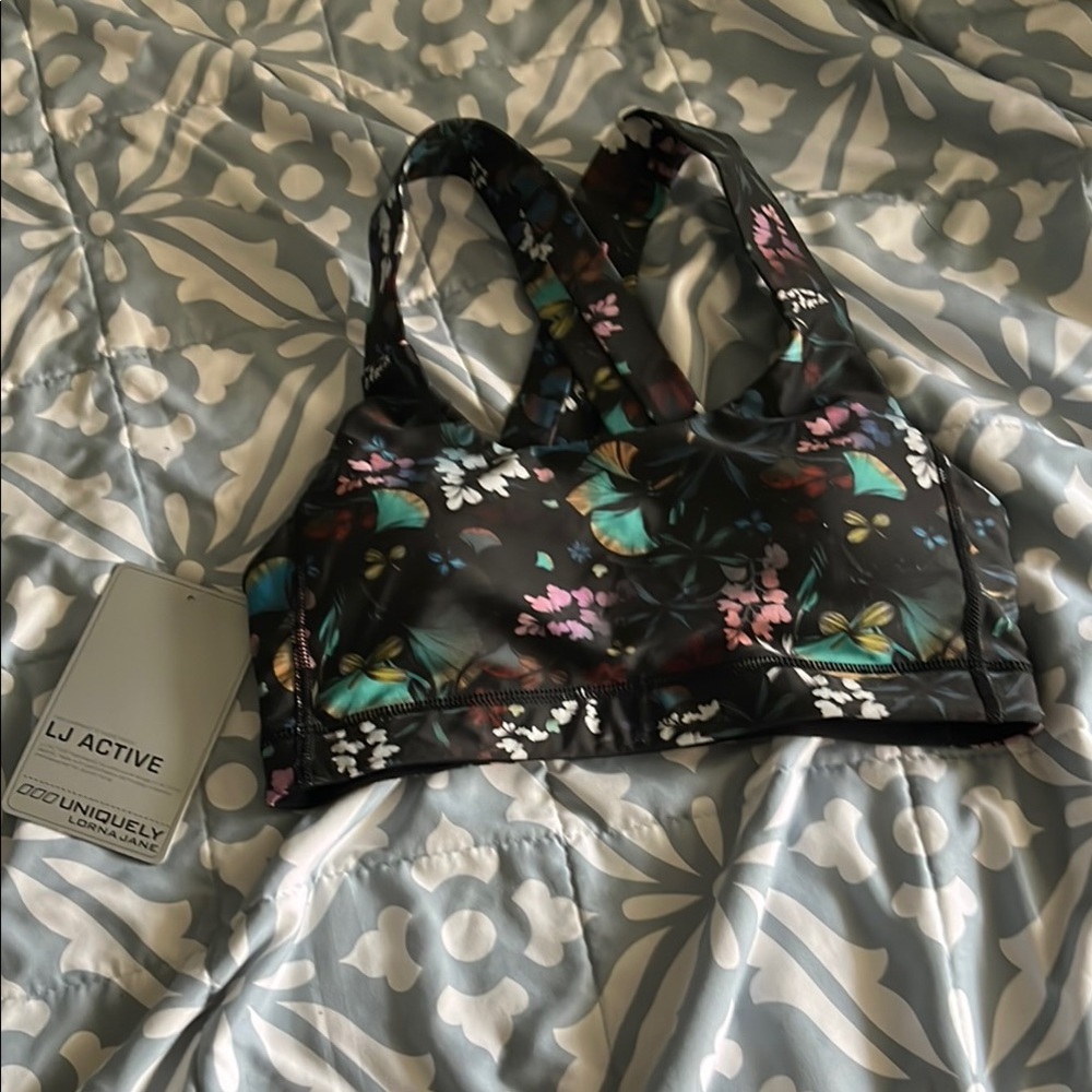 Lorna Jane Wild Botanical Sports Bra